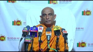 මම අතුරුදන් නෑ, මම රාජගිරියේ ඉන්නවා - රතන හිමි