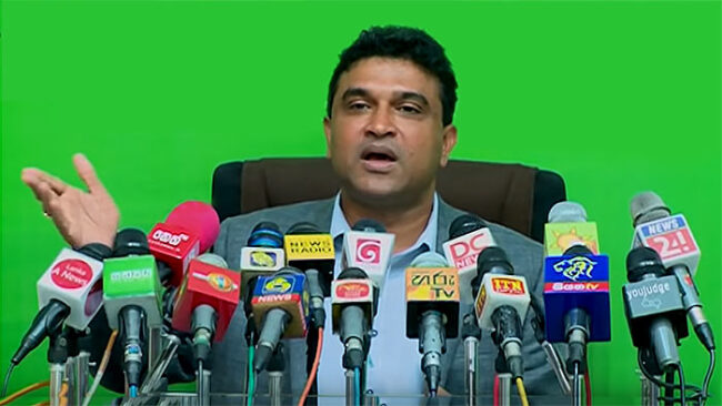 (VIDEO)එන්නත ග්‍රාම නිලධාරීන්ට-සමෘද්ධි-කෘෂි- නිලධාරීන්ට නෑ: ආණ්ඩුව දීලා තියෙන්නේ හිතවතුන්ට - නලින් බණ්ඩාර