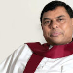 බැසිල් අත්අඩංගුවට ගන්නැයි වරෙන්තු
