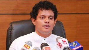 මන්ත්‍රීවරුන්ගේ වරප්‍රසාද ඉවත් කිරීමට පෞද්ගලික මන්ත්‍රී යෝජනාවක්