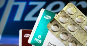 ඔමික්‍රොන්ට එරෙහිව Pfizer සමාගමෙන් පෙත්තක් සහ චීනයේ Brii Biosciences සමාගමෙන් COVID-19 ප්‍රතිදේහ මිශ්‍රණයක්