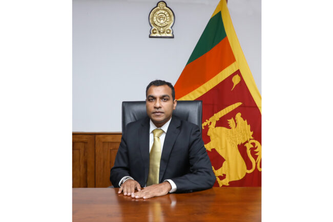 උද්ඝෝෂණයක්, හෝ පෙළපාලියක් පවත්වන්නේ නම් පැය 6කට කලින් අවසර ගන්න - ආරක්ෂක රාජ්‍ය අමාත්‍ය