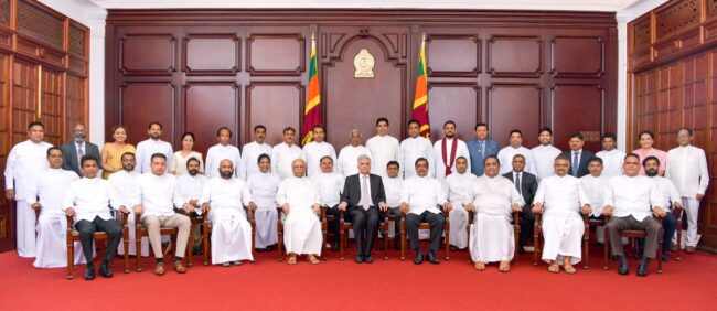 රාජ්‍ය අමාත්‍යවරුන් 37 දෙනෙකු දිවුරුම් දෙයි