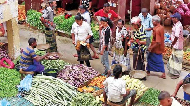 මග දෙපස භාණ්ඩ අලෙවි කිරීමට දුන් අවසරය ලබන බදාදායින් අවසන්