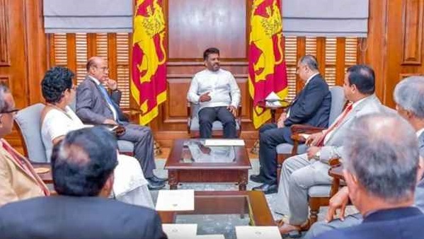 නව ආණ්ඩුකාරවරුන් දිවුරුම් දුන්නේය