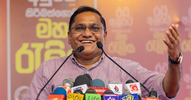 අගමැතිනිය තැබූ මනාප වාර්තාව පැය කිහිපයකින් බිඳ දැමූ විජිත හේරත්