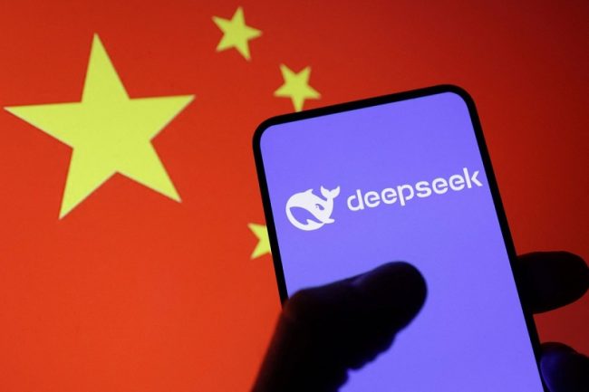 DeepSeek AI යෙදුම භාවිතය තහනම් කිරීමේ අවදානම පිළිබඳ චීනයේ ප්‍රතිචාරය