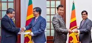 නව අමාත්‍යාංශ ලේකම්වරු දෙදෙනෙකු පත් කරයි