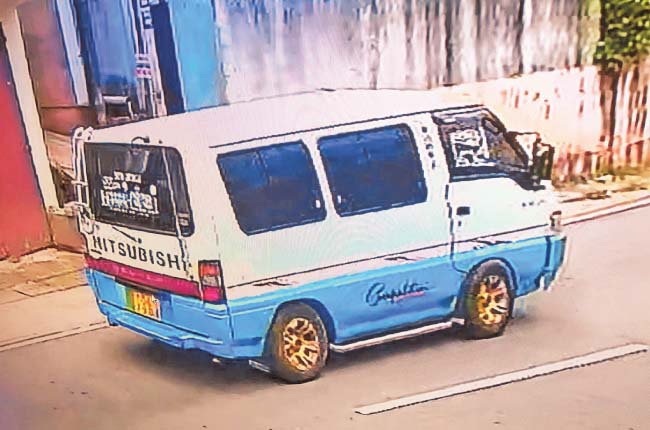 ව්යාපාරිකයකු රවටා කෝටි 22ක් කොල්ලකෑම සම්බන්ධයෙන් කොල්ල කල්ලියේ 4ක් පොලිස් අත්අඩංගුවට