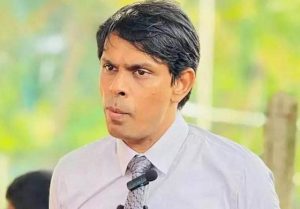 මන්ත්‍රී අර්ච්චුනා පාර්ලිමේන්තු සභා ගර්භයෙන් ඉවතට