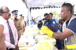 හෙරොයින් හා අයිස් මත්ද්‍රව්‍ය කිලෝග්‍රෑම් 778ක ප්‍රමාණයක් නාවික හමුදා භාරයට