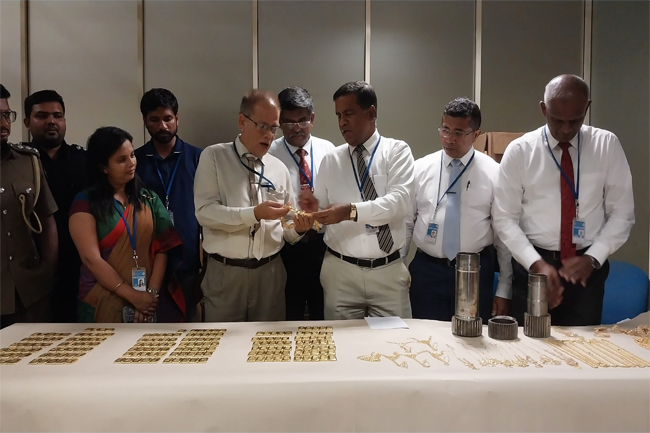 රත්‍රං කිලෝ 35ක් ගෙන ආ ගුවන් මගියෙක් අත්අඩංගුවට