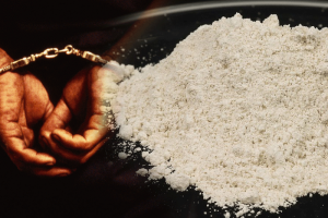 කෝටියක් වටිනා හෙරොයින් සහ අයිස් මත්ද්‍රව්‍ය තොගයක් තිස්සමහාරාමයෙන් අත්අඩංගුවට