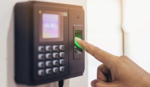 ඇඟිලි සලකුණු යන්ත්‍ර සවීකිරිම