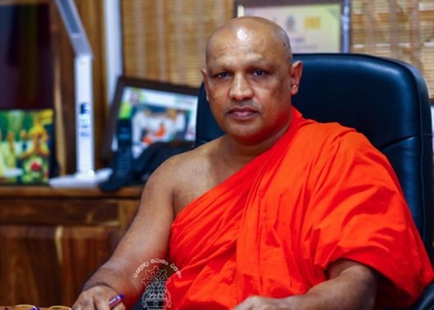 අස්ගිරි පාර්ශ්වයේ අනුනායක ධුරයට පූජ්‍ය නාරම්පනාවේ ආනන්ද නාහිමිට හිමි වෙයි