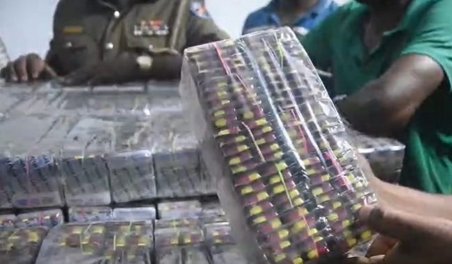 මත් කරල් ලක්ෂ 31/2ක් එක්ක කල්පිටිය කොල්ලෙක් පොලිස් අත්අඩංගුවට