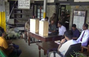 හැටන් දුම්රිය ස්ථානය රුපියල් ලක්ෂ 42ක අමතර ආදායමක්