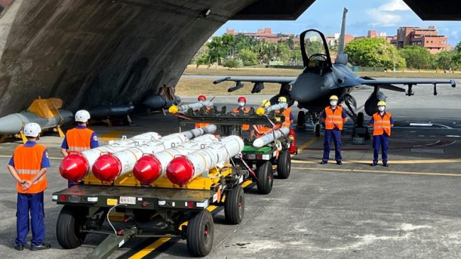 ඇමරිකාවේ බිලියන 11ක අවි අලෙවි කිරීම ගැන චීනයෙන් ප්‍රකාශයක්