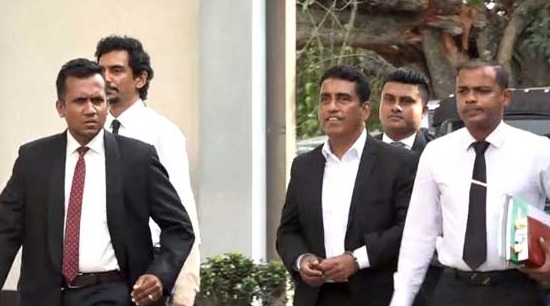 ජොන්ස්ටන්, පුත්‍රයින් දෙදෙනා ඇතුළු සැකකරුවන් 5දෙනා තවදුරටත් රිමාන්ඩ්