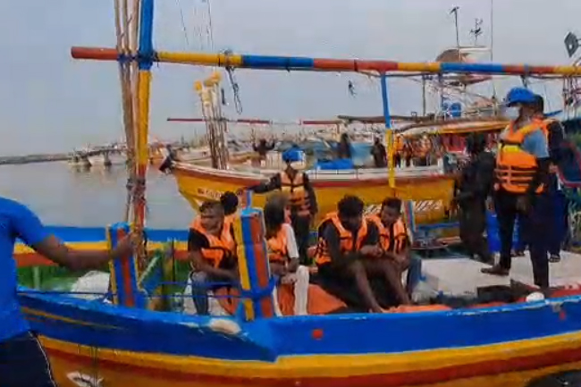 දකුණු මුහුදේදී අල්ලු මත්ද්‍රව්‍ය යාත්‍රා තුළ රු.මි 4,500කට අධික මත්ද්‍රව්‍ය