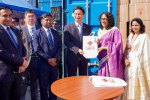 පාසල් නිල ඇඳුම් සඳහා චීනයෙන් රෙදි මීටර් මිලියන 11.484ක්