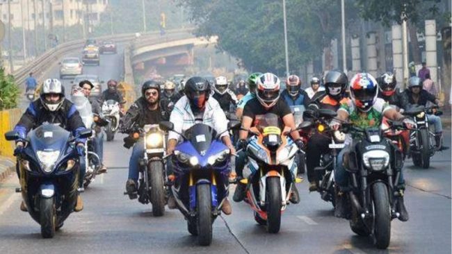 යතුරුපැදිකරුවන් ගැන සියලුම පොලිස් ස්ථාන වෙත දැනුම්දීමක්