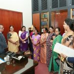 පාර්ලිමේන්තුව තුළදී මන්ත්‍රීවරියන්ට සිදුවන අපහාස වැළැක්වීමට ඉල්ලීමක්