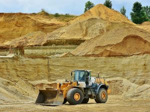 නව ජාතික ඛනිජ ප්‍රතිපත්තිය හඳුන්වා දෙන තෙක් බර ඛනිජ කැණීම් බලපත්‍ර නිකුත් කිරීම තාවකාලිකව අත්හිටුවයි