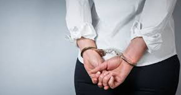 මත් කරල් තොගයක් සමඟ කාන්තාවන් 2ක් අත්අඩංගුවට