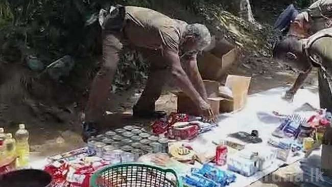 දිට්වා සහනාධාර තොගයක් නිවසක සඟවාගෙන සිටි නිලධාරීන් දෙදෙනෙකු අත්අඩංගුවට