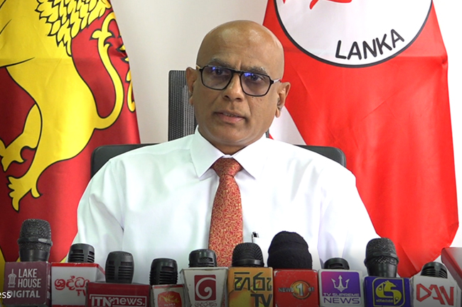 කලබල නොවී තෙල් පාවිච්චිය සීමා කරන්න - ලංකා ඛනිජ තෙල් නීතිගත සංස්ථාවේ සභාපති