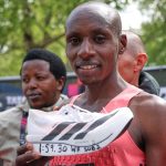 ලන්ඩන් මැරතන් තරගයේදී; සාවේ ඉතිහාසය අලුත් කරයි