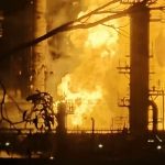 ඕස්ට්‍රේලියාවේ තෙල් පිරිපහදුවක විශාල ගින්නක්