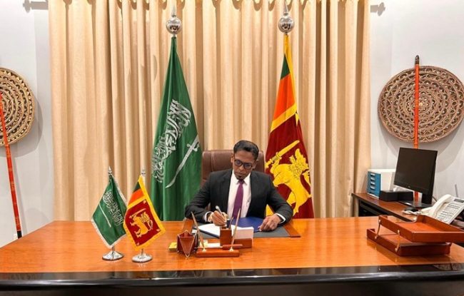 ජෙඩා හි ශ්‍රී ලංකාවේ නව කොන්සල් ජෙනරාල්වරයා ලෙස විනිසුරු එම්.ටී. මොහොමඩ් ලෆාර් මහතා වැඩ අරඹයි