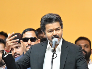 තමිල්නාඩු මහ ඇමති 'විජේ' පළමු දිනයේම ප්‍රධාන සුභසාධන යෝජනා ක්‍රම 3කට අත්සන් තබයි