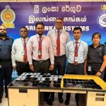 ජංගම දුරකථන 87ක් සමඟ චීන ජාතිකයන් 3 දෙනෙකු  අත්අඩංගුවට