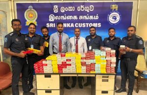 රු. ලක්ෂ 60කට අධික දුම්වැටි සමඟ චීන ජාතිකයින් 3ක් අත්අඩංගුවට