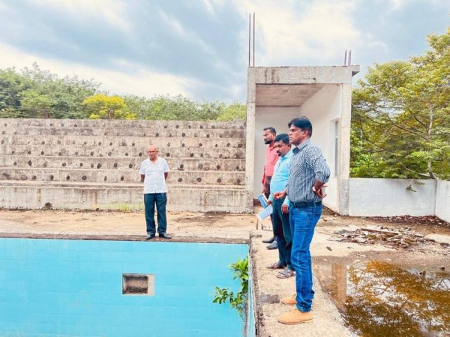 විනාශ වන්නට ඉඩ හැරි මිනුවන්ගොඩ ජාපාලවත්ත පිහිනුම් තටාකය යළි ජනතා අයිතියට