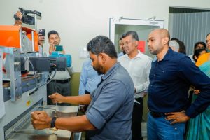 නවතා තිබූ වාහන අංක තහඩු මුද්‍රණය යලි ඇරඹෙයි