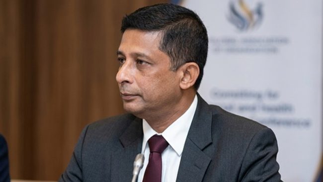 සලේගේ තත්ත්වය පරීක්ෂා කිරීමට පංච පුද්ගල වෛද්‍ය මණ්ඩලයක්