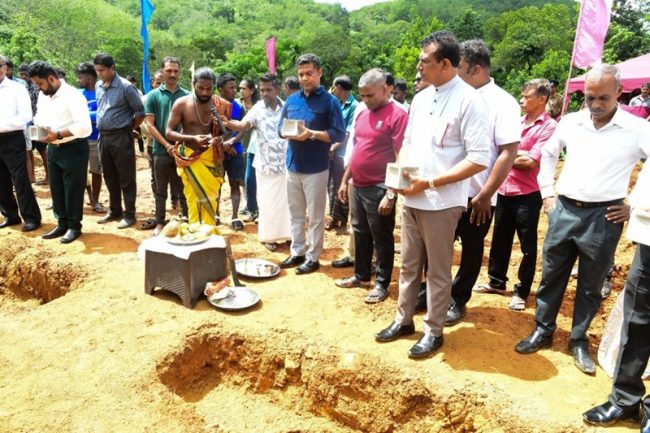 වසර 9කට පසු වෝගන් වතුයායේ පවුල් 16කට සුරක්ෂිත නව නිවාස
