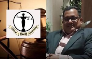 විදේශගත ශ්‍රී ලාංකික ශ්‍රමිකයන් වෙනුවෙන් වඩාත් නම්‍යශීලී මෙන්ම ආකර්ෂණීය නව විශ්‍රාම වැටුප් ක්‍රමයක් හඳුන්වා දීමට රජය සූදානම් වන බව විදේශ කටයුතු සහ විදේශ රැකියා නියෝජ්‍ය අමාත්‍ය අරුණ හේමචන්ද්‍ර මහතා පවසනවා. ඊයේ (10) පැවති පාර්ලිමේන්තු සභාවාරය අතරතුර ඔහු මෙම අහහස් පල කළා. පාර්ලිමේන්තු මන්ත්‍රී රෝහිණී කුමාරි විජේරත්න මහත්මිය විසින් ඉදිරිපත් කරන ලද පෞද්ගලික මන්ත්‍රී යෝජනාවකට පිළිතුරු දෙමින් නියෝජ්‍ය අමාත්‍යවරයා කියා සිටියේ, සාම්ප්‍රදායික එකම රටාවකට සීමා වූ ක්‍රමවේද වෙනුවට, නව විශ්‍රාම වැටුප් ක්‍රමය ශ්‍රමිකයන්ගේ සේවා කාලය සහ ආදායම් මට්ටම්වලට ගැළපෙන පරිදි ප්‍රතිලාභ හිමිවන අයුරින් සකස් කර ඇති බවයි. මෙම යෝජිත ක්‍රමය යටතේ විදේශගත ශ්‍රමිකයන්ට තම විශ්‍රාම දිවියෙන් පසු මාසික විශ්‍රාම වැටුපක් ලබාගැනීමට හෝ නිශ්චිත කාලසීමාව සම්පූර්ණ වූ පසු එකවර විශාල මුදලක් ලබාගැනීමට ද අවස්ථාව හිමිවනවා. මෙම “රටවිරු” විශ්‍රාම වැටුප් ක්‍රමය වෙනුවෙන් කුවේට් අරමුදල මඟින් රුපියල් මිලියන 2.1ක මුදලක් වෙන් කර ඇති බව පැවසූ හේමචන්ද්‍ර මහතා, 2026 දෙසැම්බර් 31 වනදාට පෙර මෙහි සැලකිය යුතු ප්‍රගතියක් අත්කර ගැනීමට හැකිවනු ඇතැයි විශ්වාසය පළ කළා. මීට අමතරව, විදේශගත ශ්‍රමිකයන්ගේ නිල ප්‍රේෂණ වාර්තා (Remittance reports) සකස් කිරීම සඳහා ඩිජිටල් තාක්ෂණ අමාත්‍යාංශය සමඟ ඒකාබද්ධව විශේෂිත ජංගම දුරකථන යෙදවුමක් හඳුන්වා දීමට සැලසුම් කර ඇති බවද ඔහු අනාවරණය කළා. මෙමඟින් ශ්‍රමිකයන් නීත්‍යානුකූලව ලංකාවට එවූ මුදල් පිළිබඳ සත්‍යාපිත වාර්තා ලබාගත හැකි අතර, විශ්‍රාම වැටුප් ප්‍රතිලාභ ගණනය කිරීමේදී එම වාර්තා විනිවිදභාවයකින් යුතුව භාවිත කිරීමට නියමිතයි. නියෝජ්‍ය අමාත්‍යවරයාගේ දත්තවලට අනුව, මේ වන විට ශ්‍රී ලාංකිකයන් මිලියන 1.7ක් පමණ විදේශ රැකියාවල නිරතව සිටින අතර, ශ්‍රී ලංකාව 2025 වසරේදී ඉතිහාසයේ ඉහළම වාර්ෂික විදේශ ප්‍රේෂණ ආදායම වාර්තා කර තිබුණද, දැනට පවතින විශ්‍රාම වැටුප් ක්‍රමය යටතේ ලියාපදිංචි වී ඇත්තේ විදේශගත ශ්‍රමිකයන් 307 දෙනෙකු පමණයි. මෙම යෝජිත සුභසාධන වැඩසටහන ස්වේච්ඡාවෙන් දායක විය හැකි ක්‍රමවේදයක් ලෙස ක්‍රියාත්මක වන අතර, එය ශ්‍රී ලංකා විදේශ රැකියා නියුක්ති කාර්යාංශය, ශ්‍රී ලංකා මහ බැංකුව (CBSL) සහ ඩිජිටල් තාක්ෂණ අමාත්‍යාංශය ඒකාබද්ධව ක්‍රියාත්මක කිරීමට නියමිතයි.