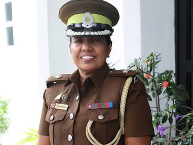 බන්ධනාගාර දෙපාර්තමේන්තුවේ ප්‍රථම කාන්තා සහකාර අධිකාරිවරිය ලෙස දිස්නා කාරියවසම්