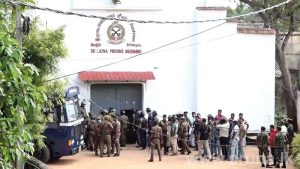 බන්ධනාගාරයේ ගැටුම ගැන CID සහ කොළඹ අපරාධ කොට්ඨාශයෙන් විමර්ශන
